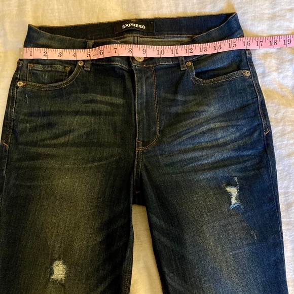 Express (New without tags) High Rise Bell Flare Jeans , Size 8 - Picture 4 of 7